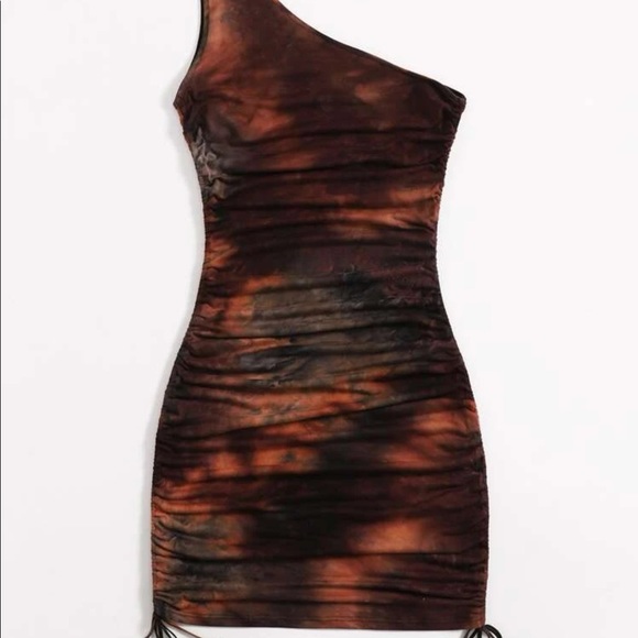 Plus Size one Shoulder tie dye bodycon dress - Picture 6 of 8